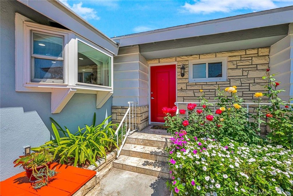 2137 W Cris Ave, Anaheim, CA - View 4
