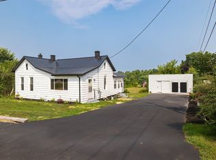 6916 Old Ridge Rd, Fairview, PA 16415