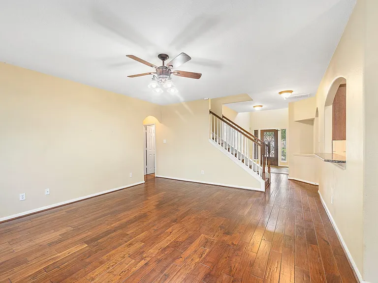 10003 Lynette Falls Dr — Photo 19