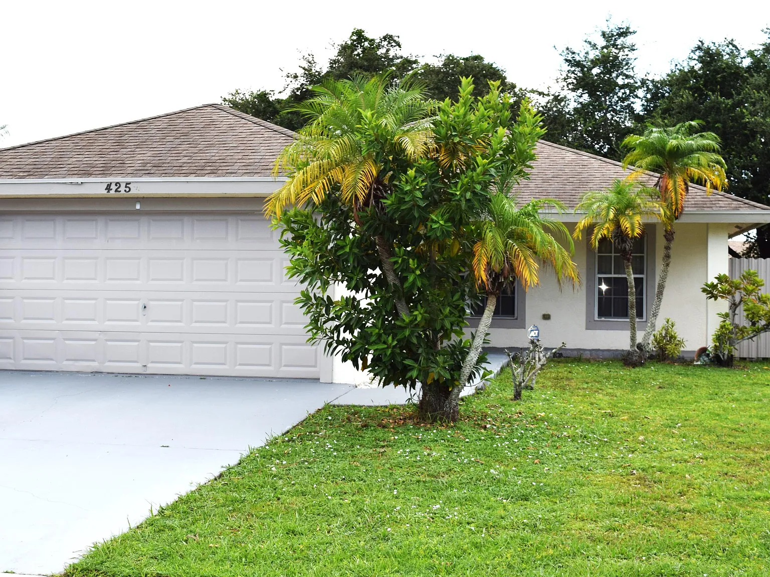 4 bed, 2.0 bath, 1360 sqft, $3,500 — Photo 1
