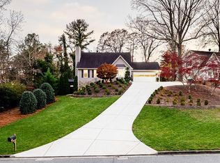 9177 Eves Cir, Roswell, GA 30076