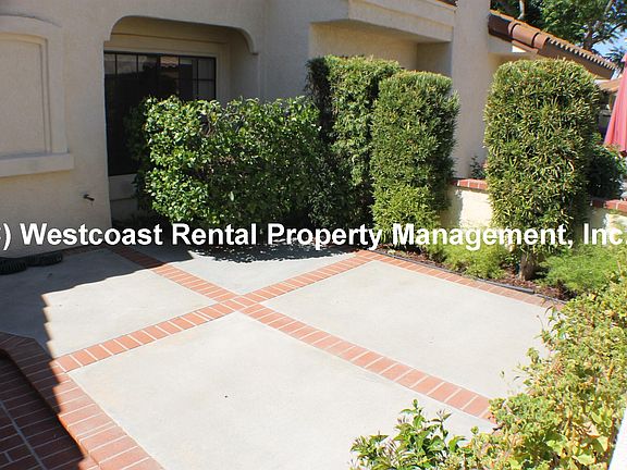 2nd image of 330 Country Club Dr Unit B