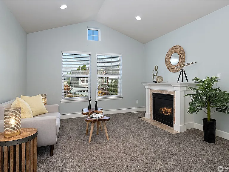 7909 NE 184th St — Photo 9