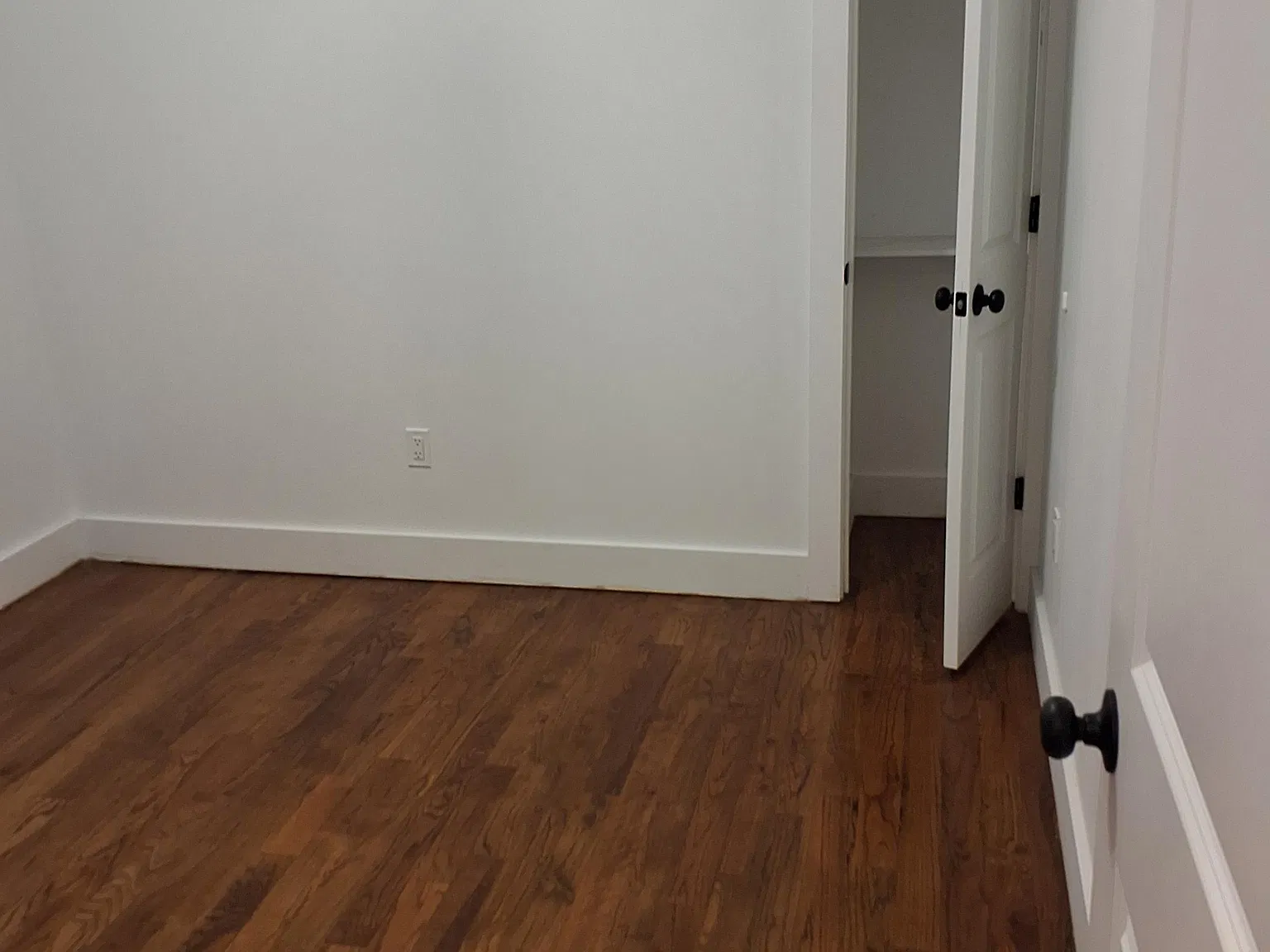 46 Bergen Ave — Photo 4