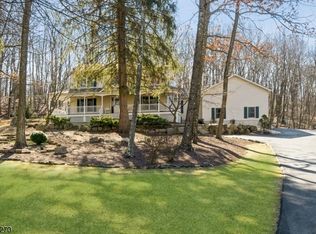 194 Edison Rd, Sparta, NJ 07871