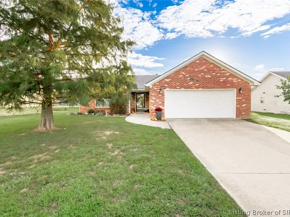 12118 Pinta Place, Sellersburg, IN 47172