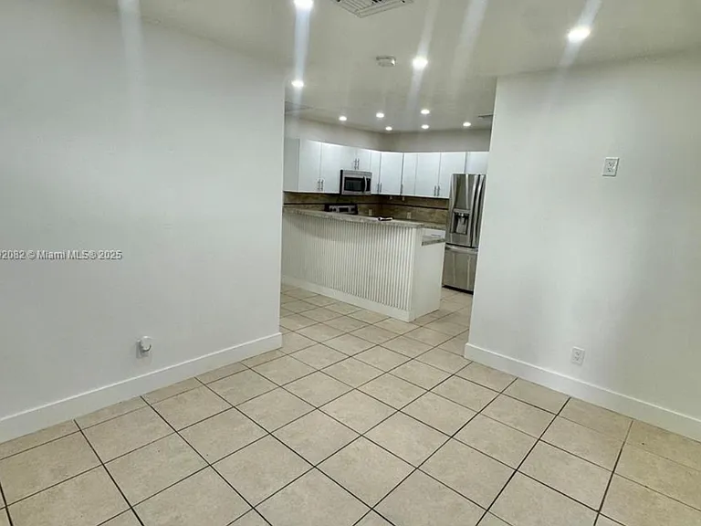 4111 SW 33rd St — Photo 11