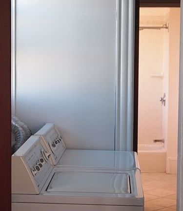 in-unit laundry