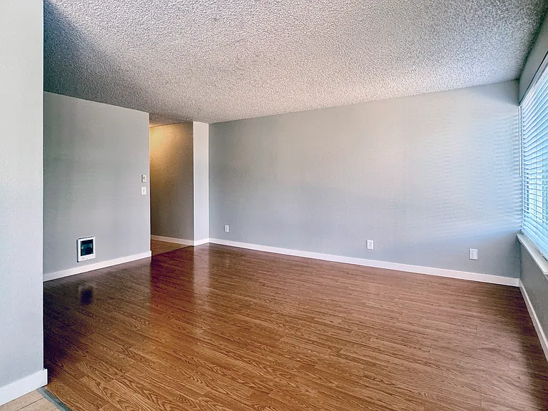 6314 34th Ave SW #201 — Photo 15
