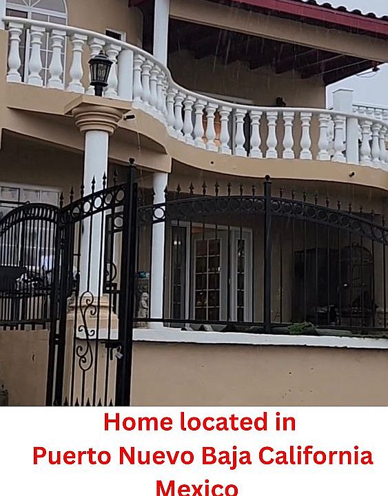 2nd image of 57 Calle Zihuatanejo Gate