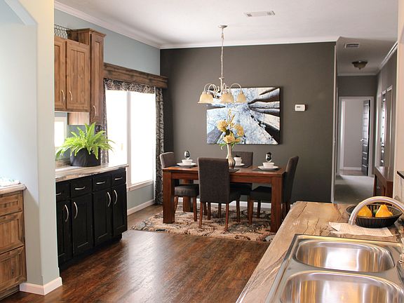 5th image of 2886 NE Evangeline Thruway #002