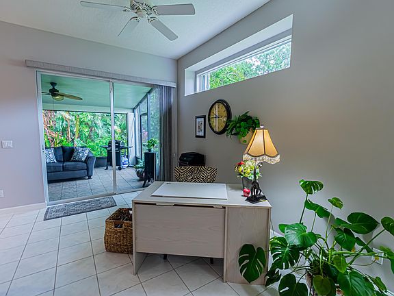 4th image of 725 SW San Salvador Cv