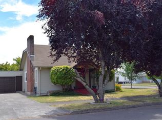390 W A St, Lebanon, OR 97355