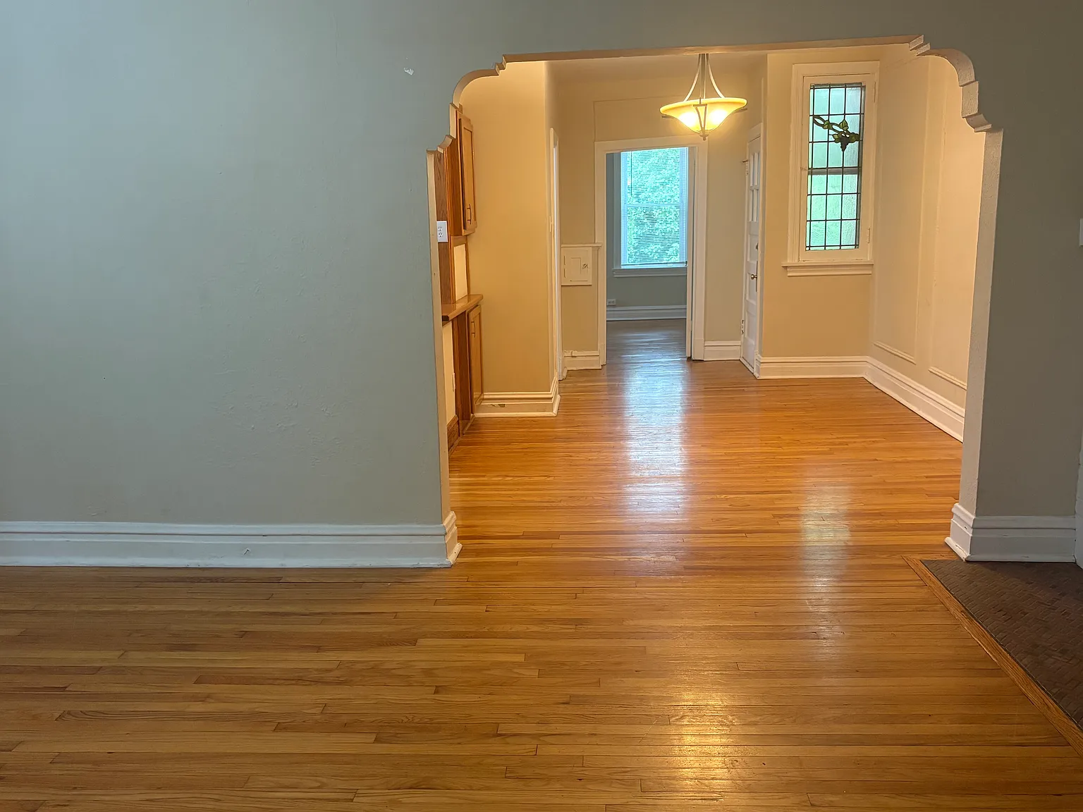 7222 Forsyth Blvd — Photo 2