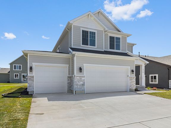 Finished home photos are representational images only. See sales agent for details.