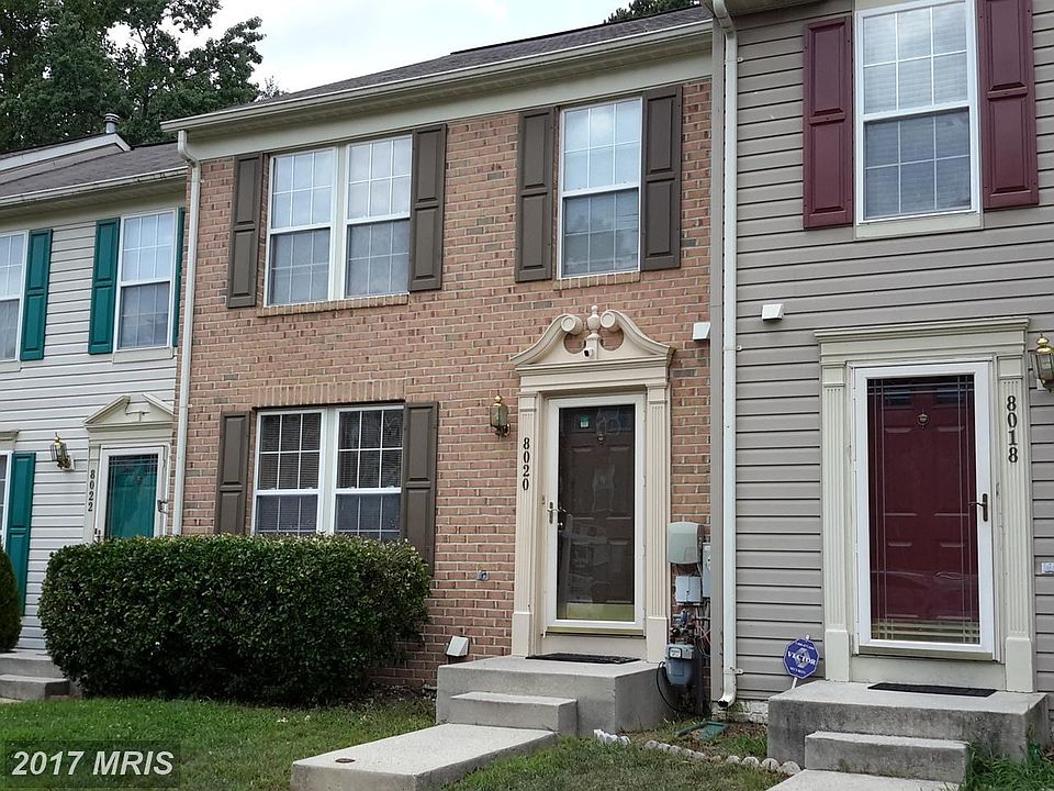 Brick front 3 level townhouse