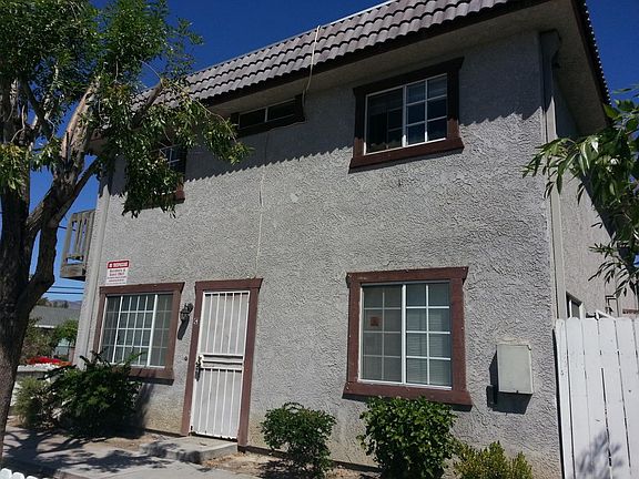 4th image of 1075 W Devonshire Ave APT C