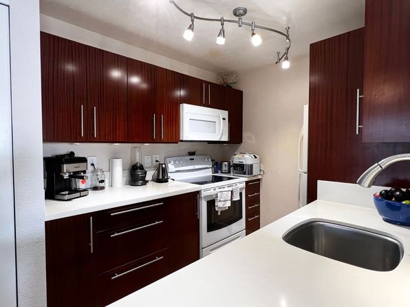 480 Kenolio Rd APT 18-203