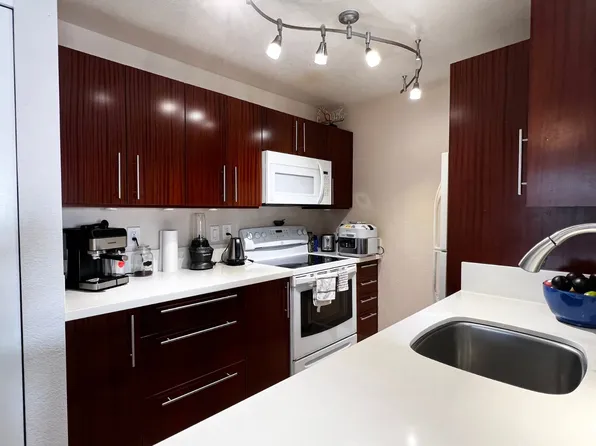 480 Kenolio Rd, Kihei, HI