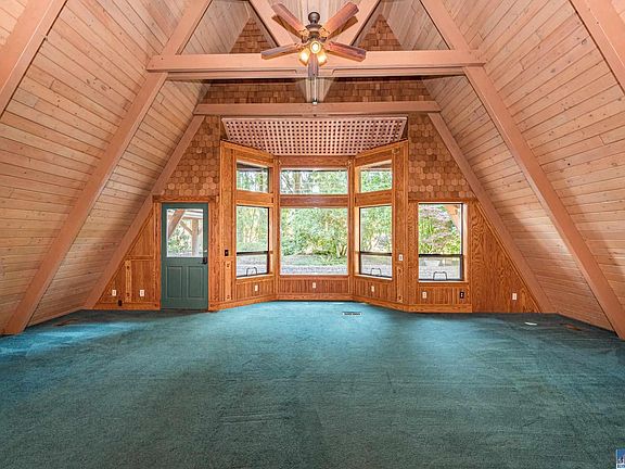 3rd image of 106 S Evergreen Dr