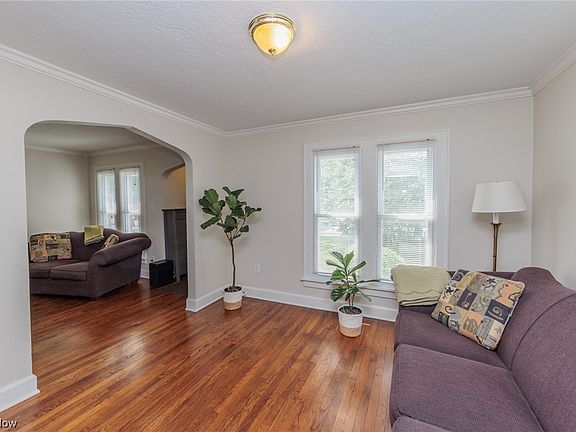3rd image of 21346 Eastwood Ave