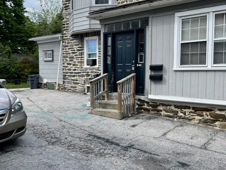 16 Windsor Avenue — Photo 1