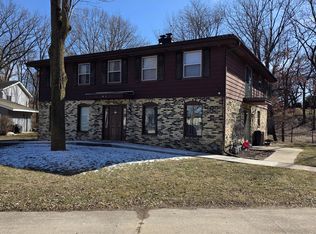 801 Teutonia Dr, Burlington, WI 53105