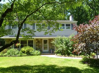 3 Glen Dr, Yardley, PA 19067