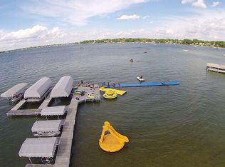 3320 Three Lakes Ln, Orchard Lake, MI 48324