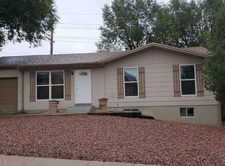 17 Frost Ln, Colorado Springs, CO 80916