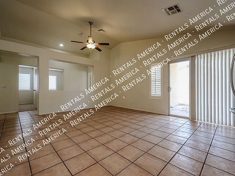 2354 E Browning Pl — Photo 11