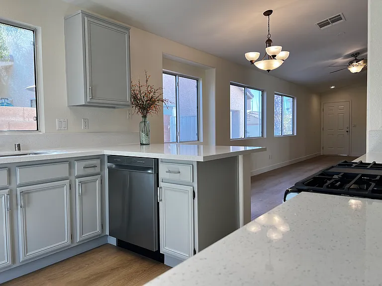 6303 Aztec Crossing Ct — Photo 4