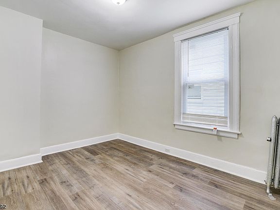 5th image of 289 Glenwood Ave