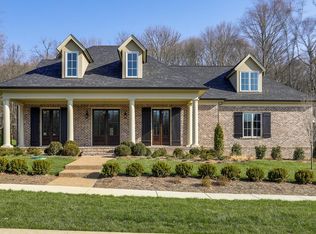 8650 Belladonna Dr, College Grove, TN 37046