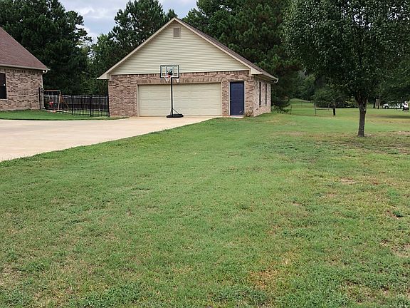 2nd image of 48 Sweetgum Cir