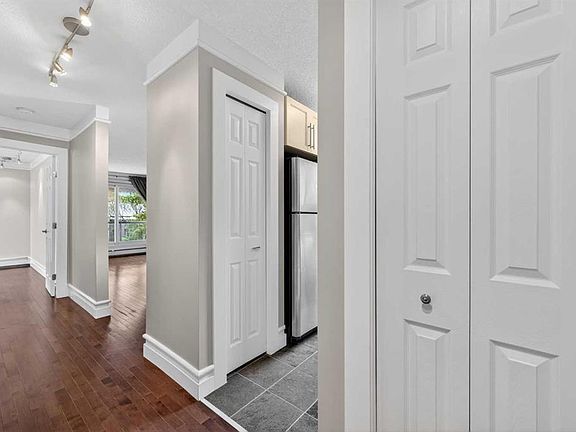 3rd image of 644 S Meredith Rd NE #203