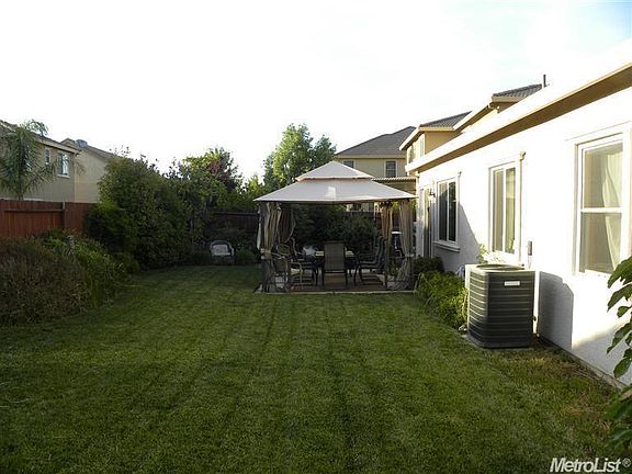 2nd image of 302 Millrace Ct