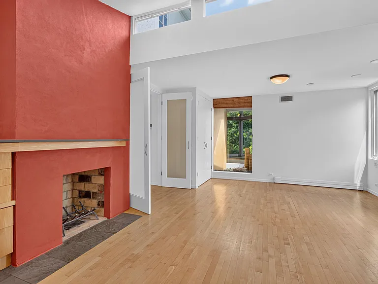 3113 45th St NW — Photo 21