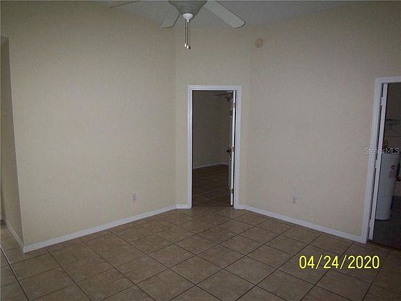 4th image of 7 E North Blvd