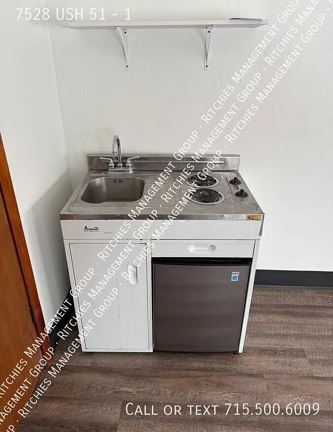 All-Inclusive Studio Flexible Month-to-Month Living in Minocqua — Photo 4