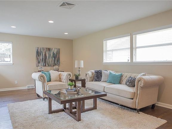 5th image of 10152 Rockmoor Ct