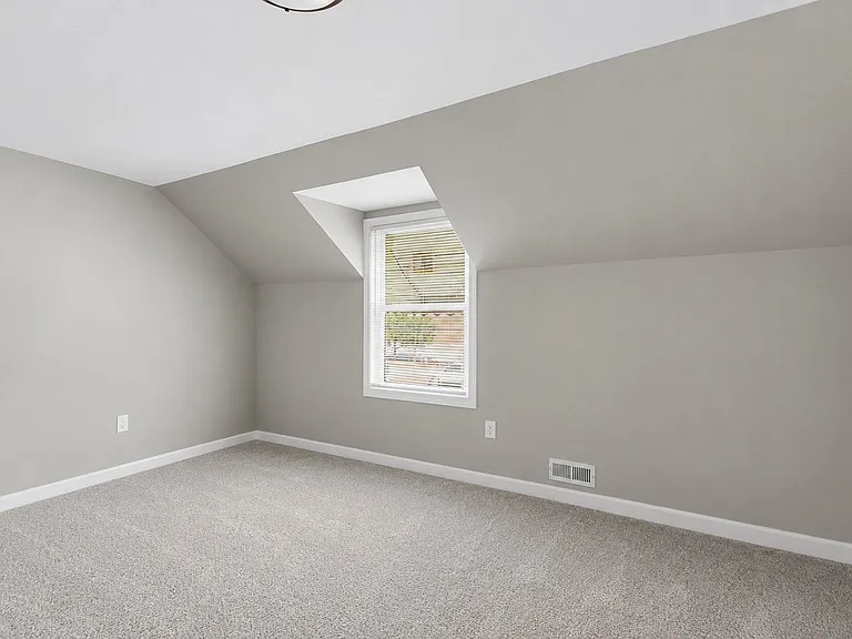 1500 Brainard Rd — Photo 14