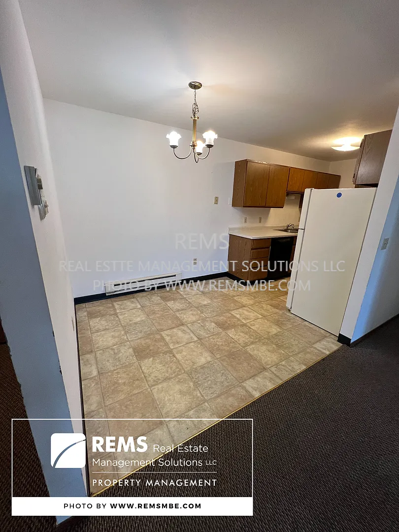 564 East Slifer Street — Photo 4