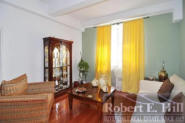 Sold by Robert E. Hill  | media 7