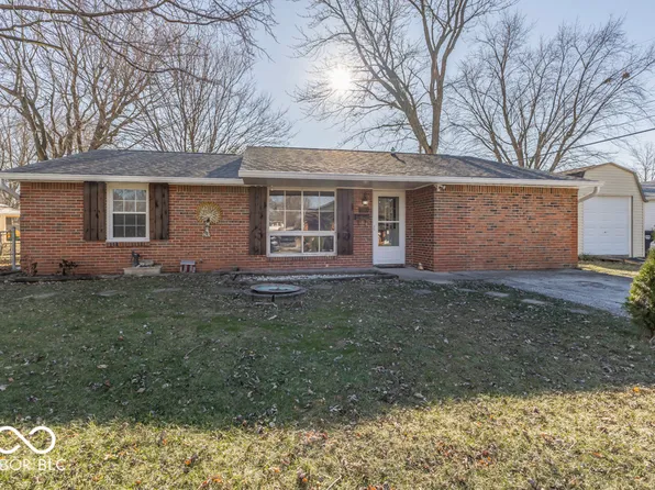 309 Deville Pl, New Whiteland, IN 46184