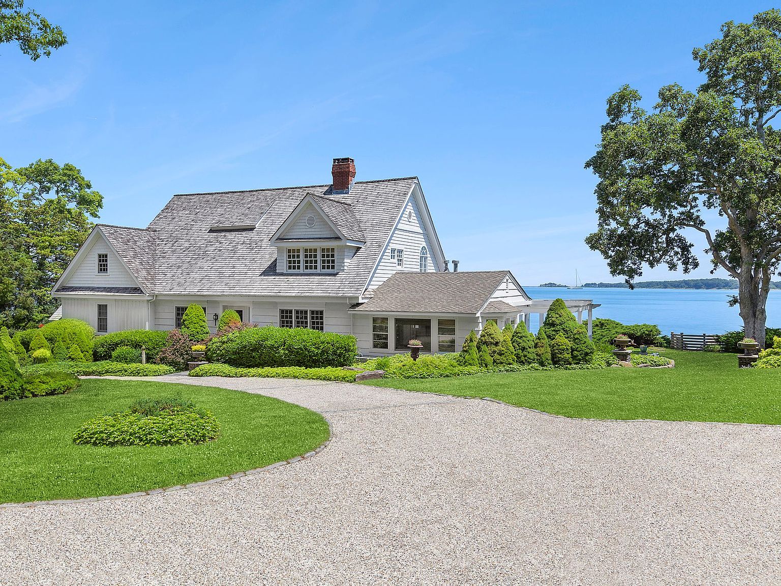 48 Forest Rd, Sag Harbor, NY 11963 Zillow