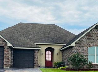 206 Doan Dr, Scott, LA 70583