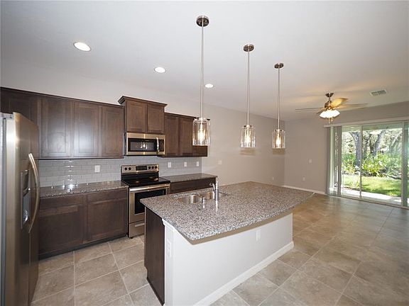 5th image of 2423 Midnight Pearl Dr