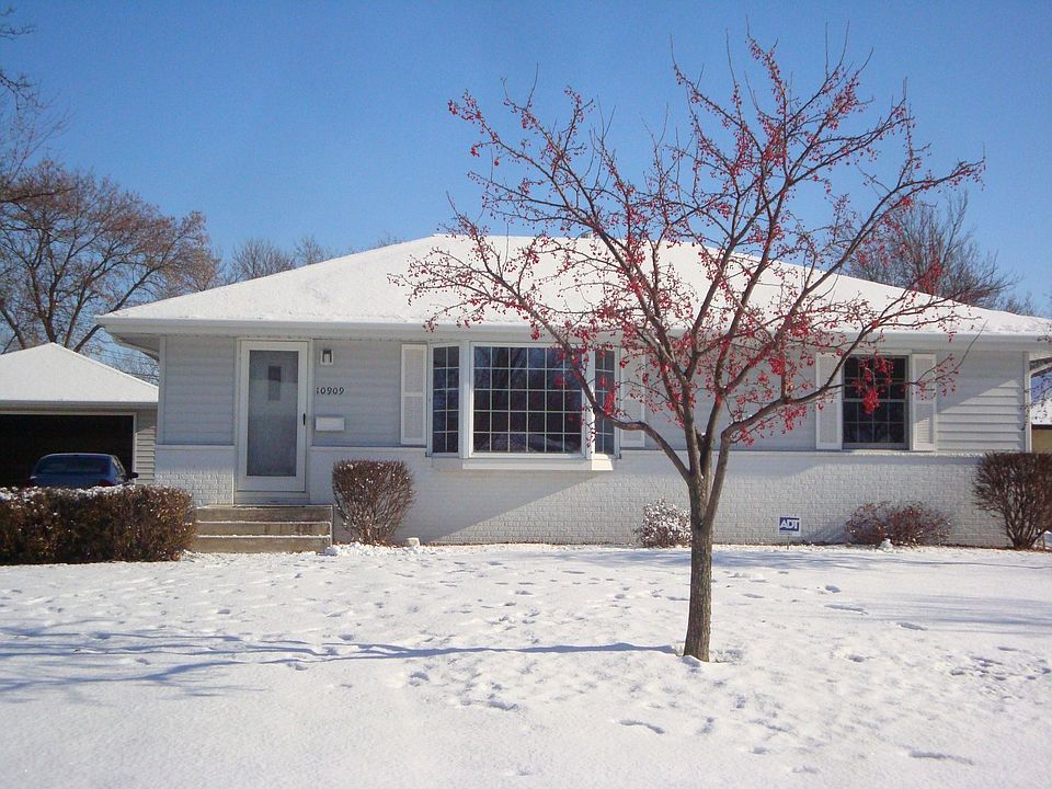 West Bloomington Rambler