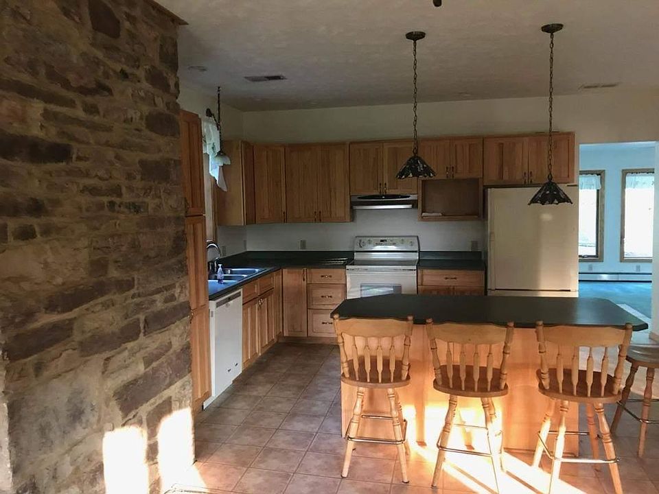 2nd image of 309 Swartz Rd